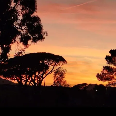 Ev'reve Bed & Breakfast